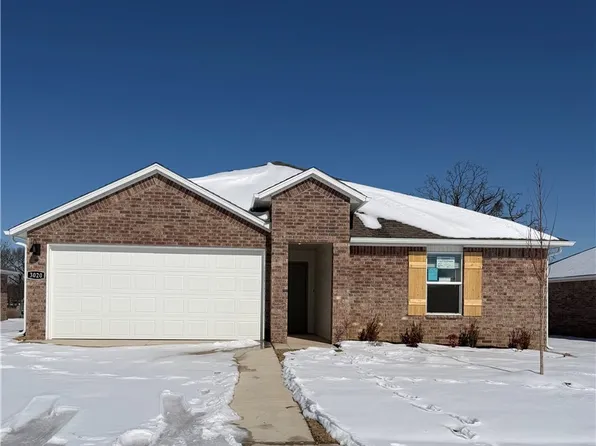 3020 Laredo Ln, Centerton, AR 72736