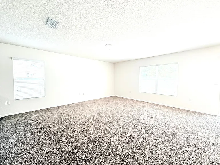 12306 Crossfield Dr — Photo 15