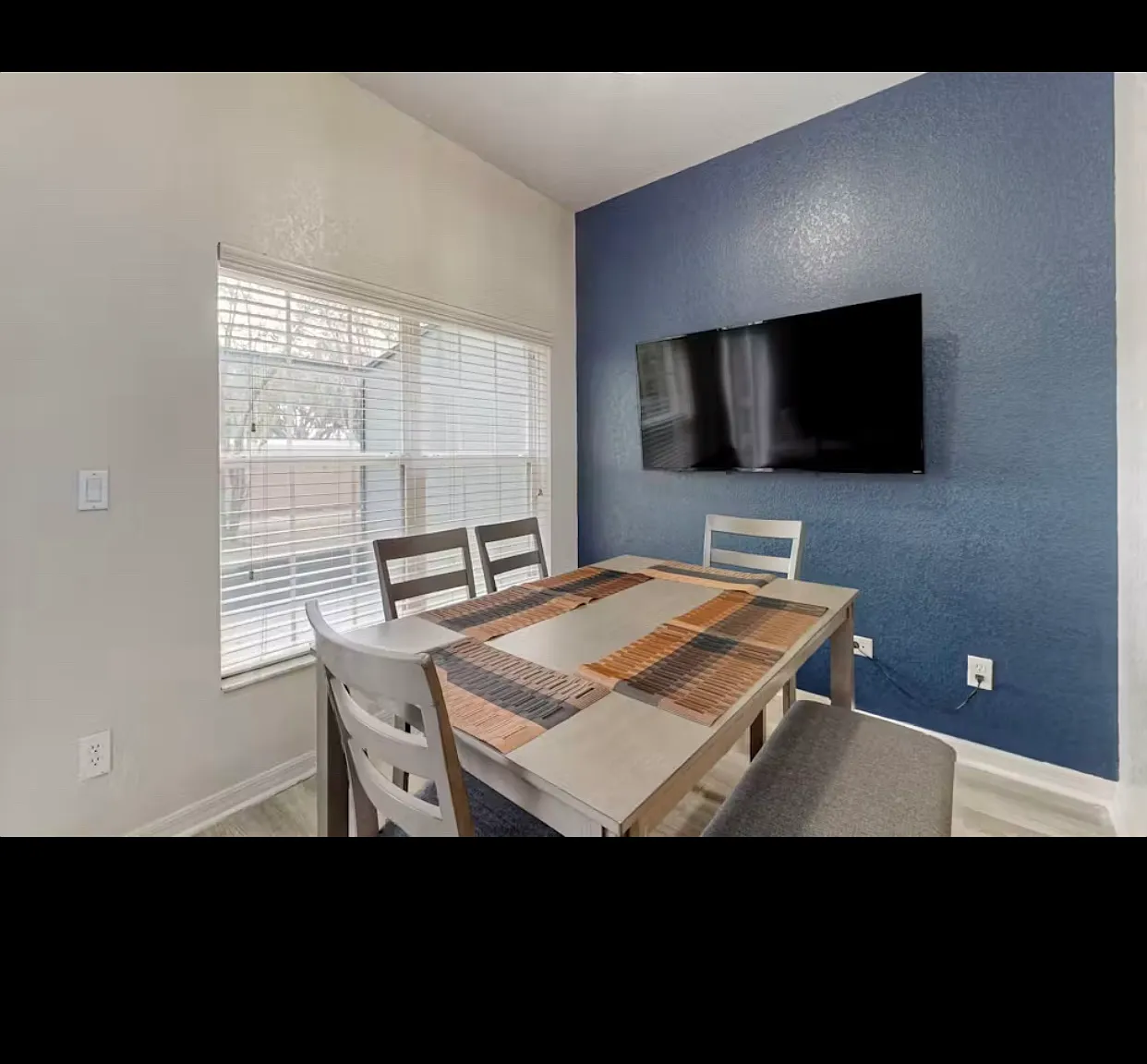 2466 Caravelle Cir — Photo 3