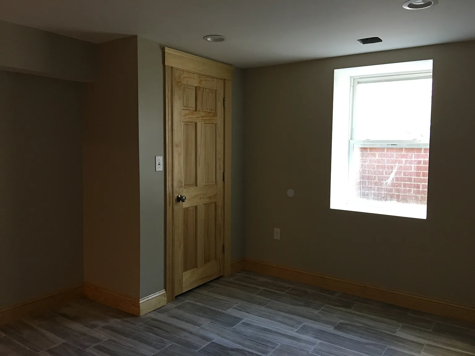6 bed, 2000 sqft, $6,500 — Photo 4