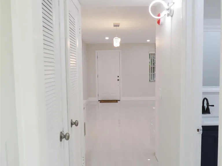 343 Normandy Ln #343 — Photo 8