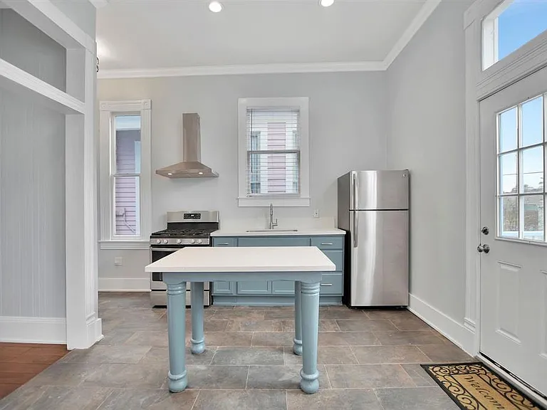 1604 Avenue L #UP — Photo 12