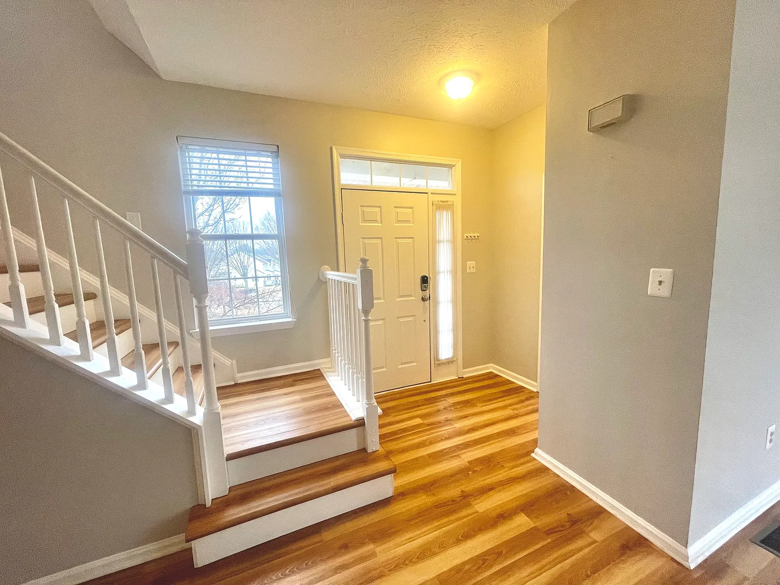 3 bed, 2050 sqft, $2,600 — Photo 1