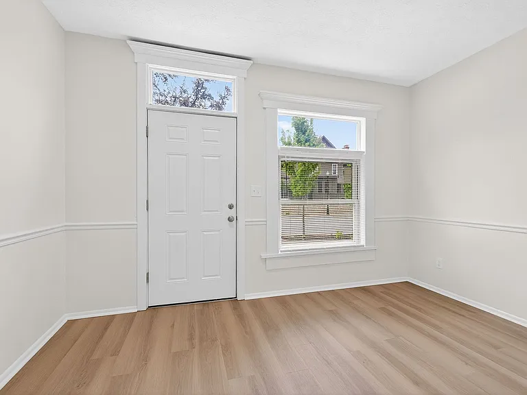 7378 E Main St — Photo 11