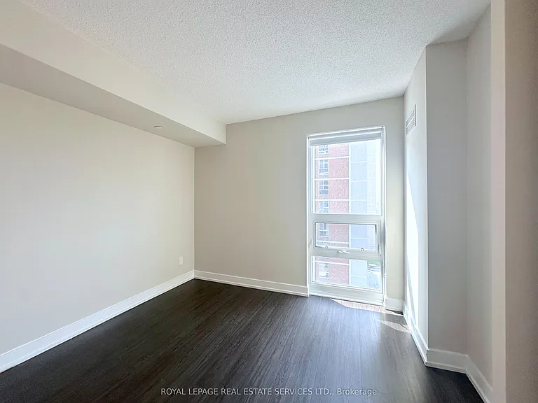 561 Sherbourne St #702 — Photo 10