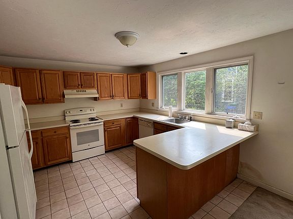 3rd image of 288 Newtonville Ave #288