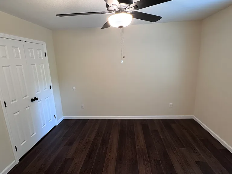 111 Nolan Dr #8 — Photo 7