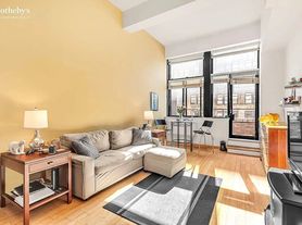 310 E 46th St