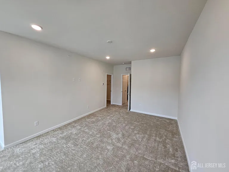 605 Parker Blvd — Photo 13