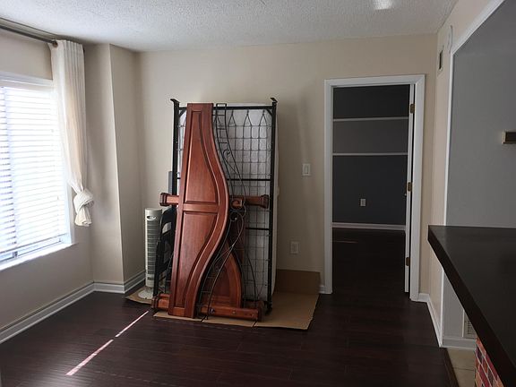 5th image of 1600 Park Cir APT 602