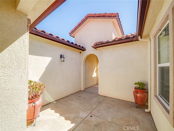 5th image of 12697 Freemont Ct