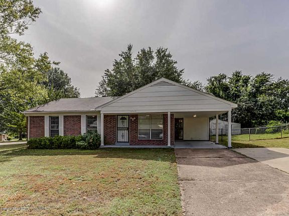 2nd image of 3765 Hilltop Dr