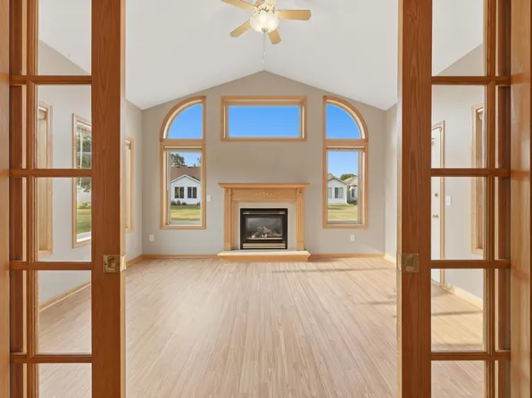 4122 Dublin Dr, Saint Cloud, MN 56301