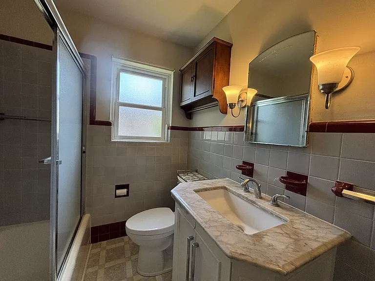 22 Macungie Ave — Photo 12