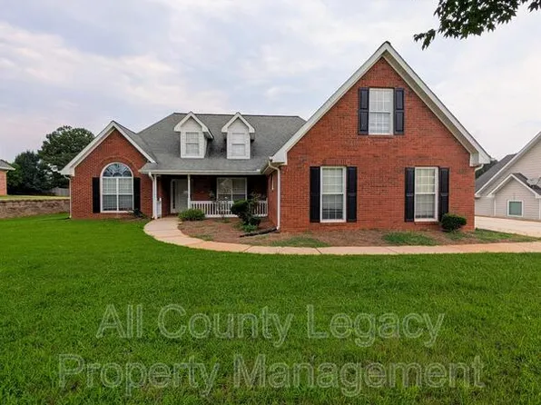 1491 Elena Dr, McDonough, GA 30253