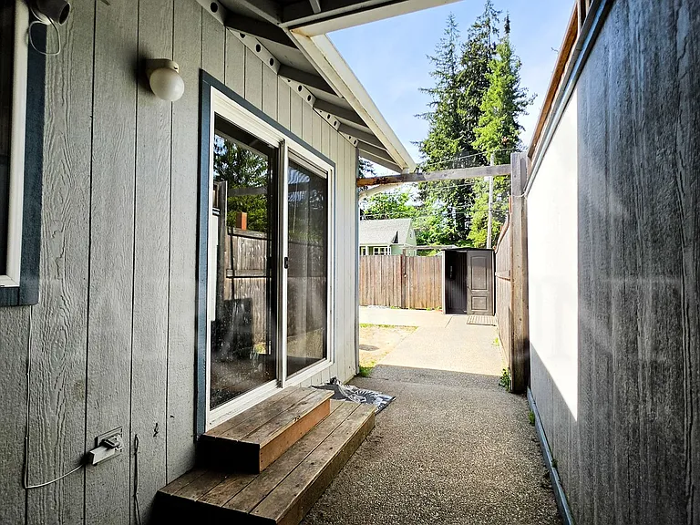 515 Forest Park St — Photo 14