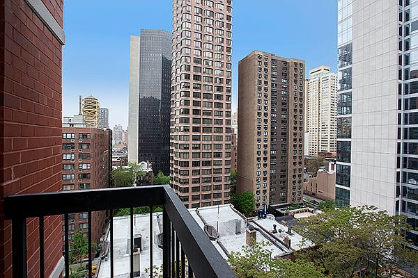 1st image of 250 E 40th St APT 12A