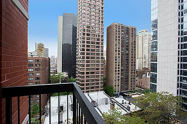 250 East 40th Street, #12A