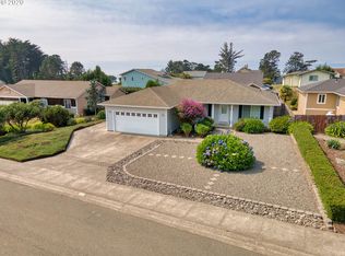 17270 Garvin Ct, Brookings, OR 97415