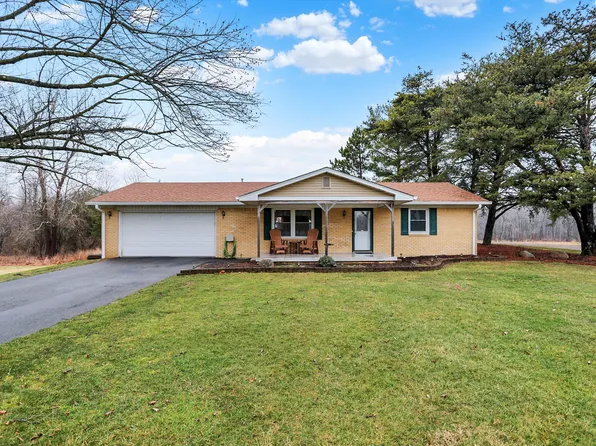 7422 S 300 W, Trafalgar, IN 46181