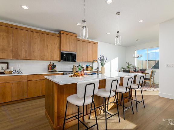 4th image of 14866 Brown Pelican St