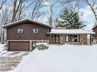 52182 Harvest Dr, South Bend, IN 46637
