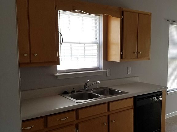 5th image of 287 Meigs Dr