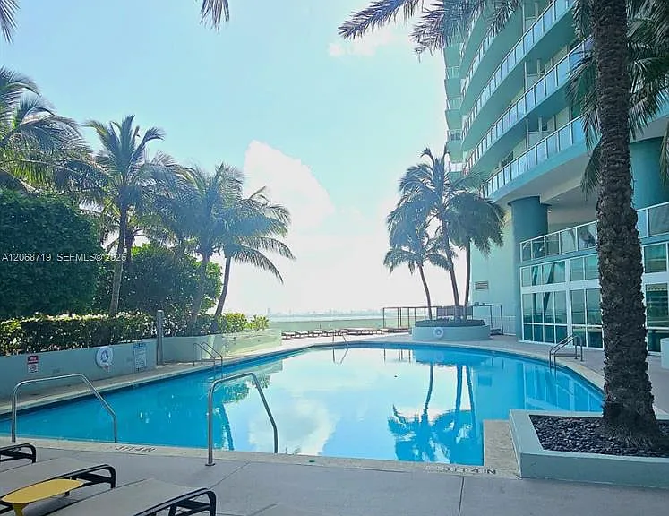 1900 N Bayshore Dr #2405 — Photo 18
