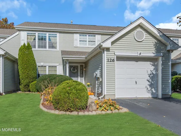 126 Linden Lane, Freehold, NJ 07728