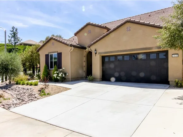 24649 Round Meadow Dr, Menifee, CA 92584