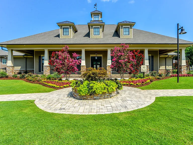 Welcoming Leasing Center