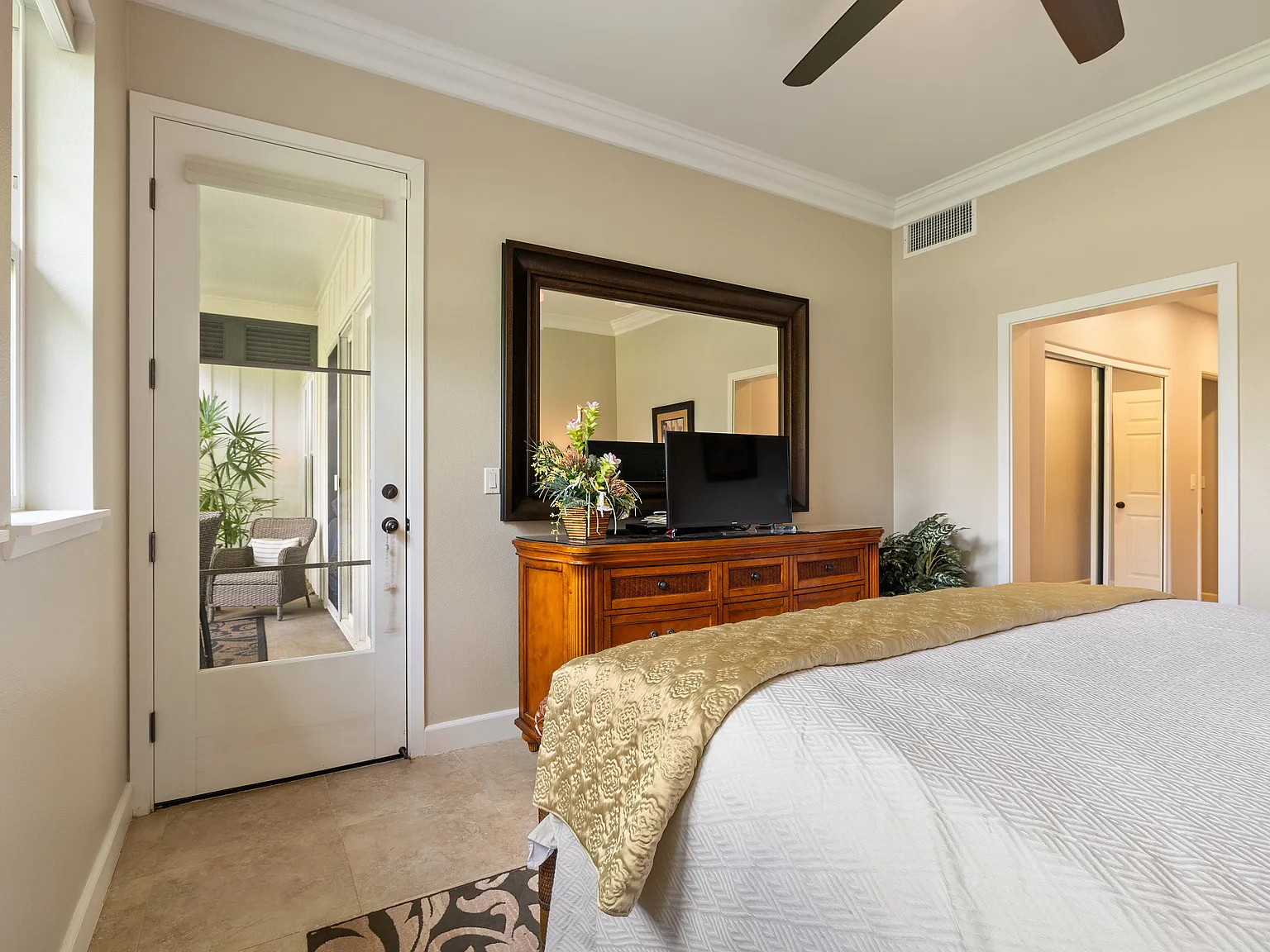 2 bed, 1093 sqft, $5,500 — Photo 4
