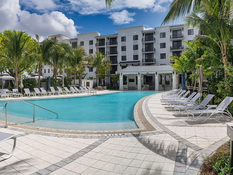 Resort Style Swimming Pool