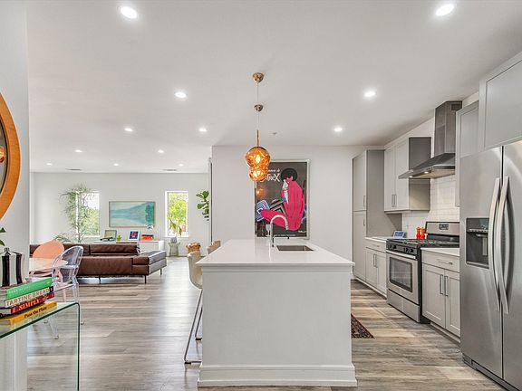 2nd image of 5710 McCommas Blvd #202