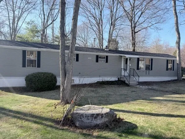 8 Nanatomqua Dr #N55, Brookfield, MA 01506