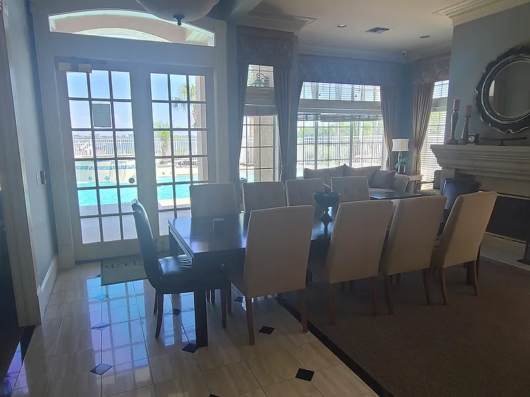 2201 Bay Club Cir — Photo 16