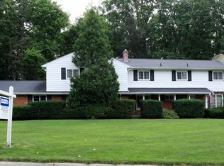 9463 Burning Tree Dr, Grand Blanc, MI 48439