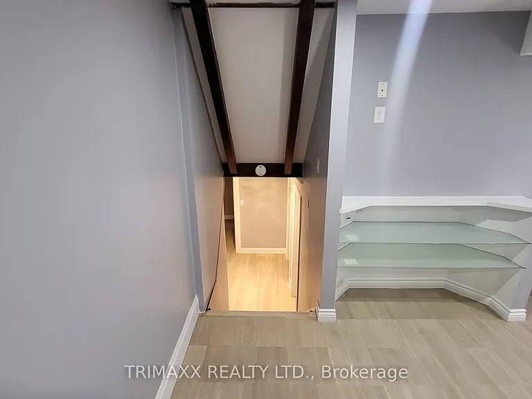 19 Saint Andrews Blvd #BASEMENT — Photo 14