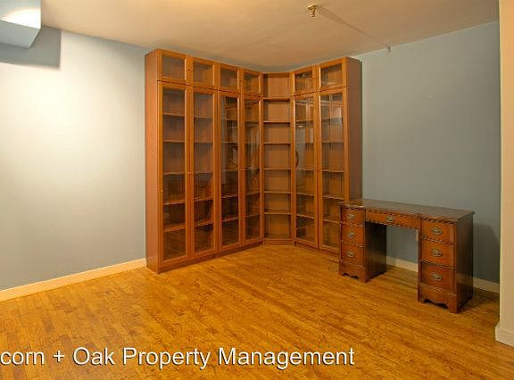 5th image of 500 N Duke St APT 55308