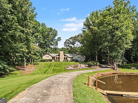 2nd image of 4098 Happy Valley Cir