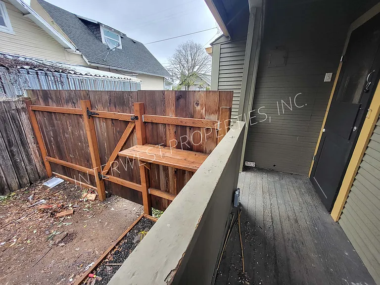 329 SE 79th Ave — Photo 29