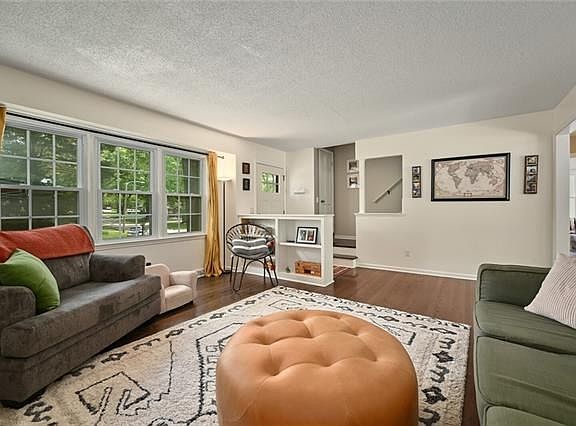 2nd image of 3718 W 47th Pl