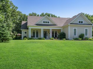 950 Wells Rd, Laurel, NY 11948