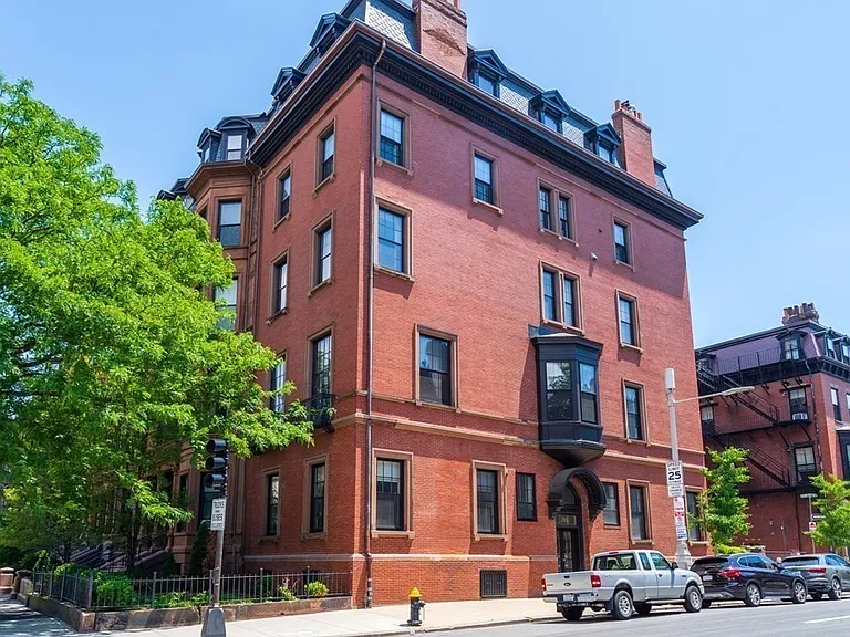 285 Clarendon St #4 — Photo 24