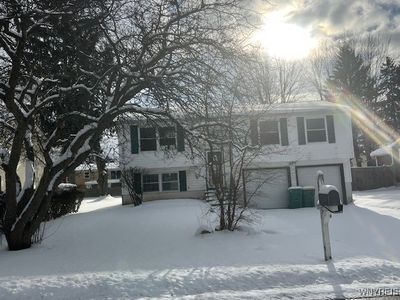 6956 Northview Dr, Lockport, NY, 14094