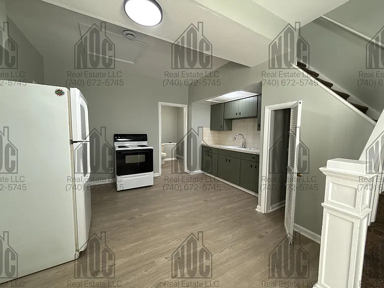 308-310 Washington Ave #308-1/2 — Photo 12