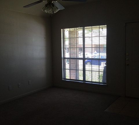 2nd image of 1501 Nicholas Cir APT B