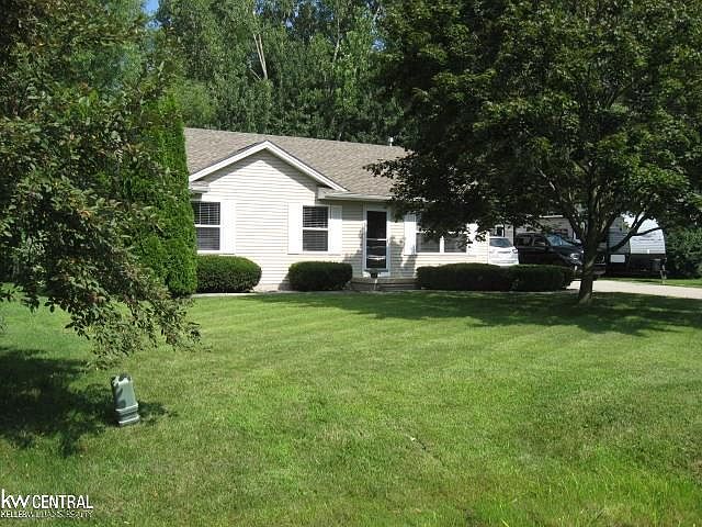 1st image of 408 Walnut Dr