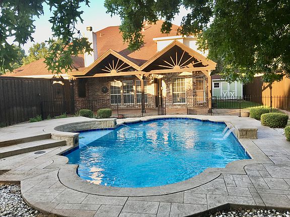 3rd image of 409 Misty Ln