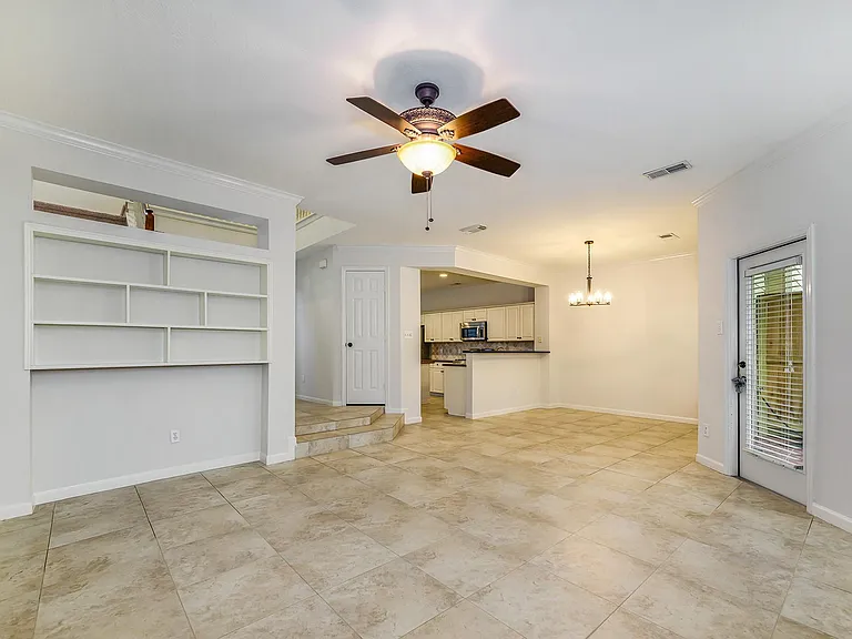 158 N Magnolia Pond Pl — Photo 5